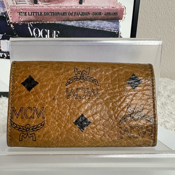 MCM Key holder - Picture 1 of 8